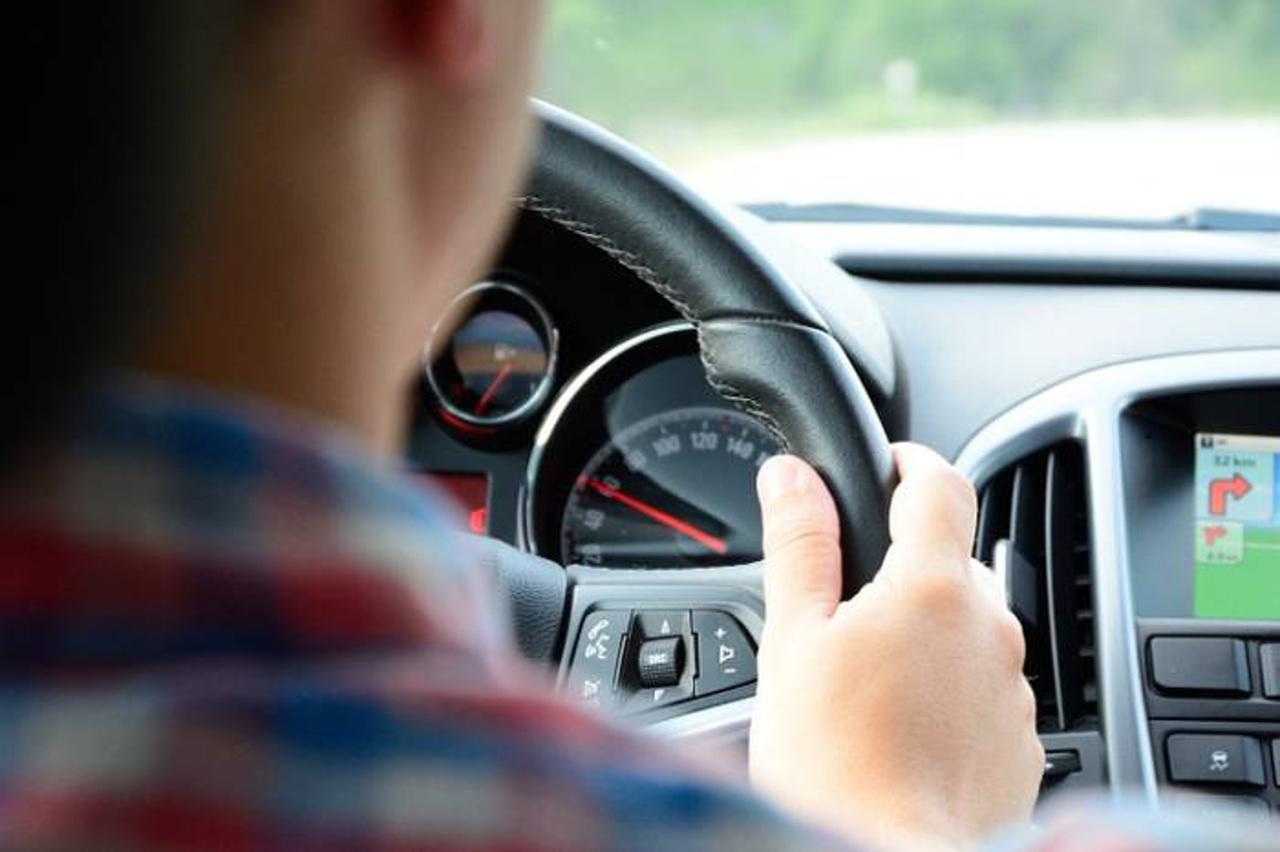 Mislio da je kupio dobar rabljeni auto pa poveo ženu i djecu na put, a onda... "Ljudi, budite normalni, što ste očekivali?"