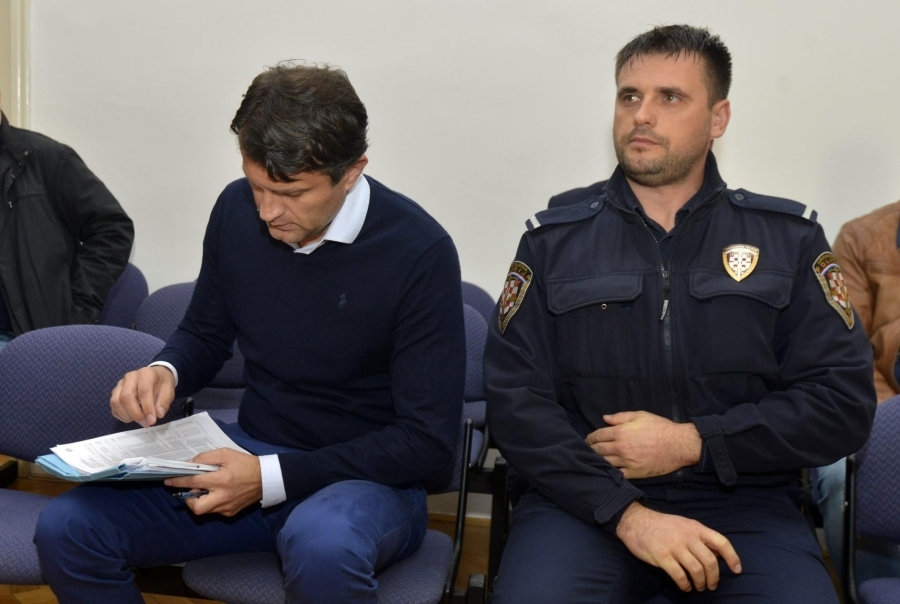 LJUBI, LJUBI, AL' LEPOGLAVU NE GUBI: Kriminalac Ivica Ðolo, bivši suprug Miss Universe, umjesto u hrvatskom zatvoru obreo se u BiH