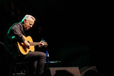 SPEKTAKL U SARAJEVU: Jedan od najvećih živih virtuoza akustične gitare Tommy Emmanuel nastupa u BKC-u...