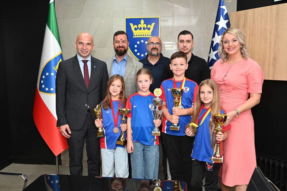 Mladi šampioni Taekwondo kluba Zenica na prijemu u Vladi ZDK
