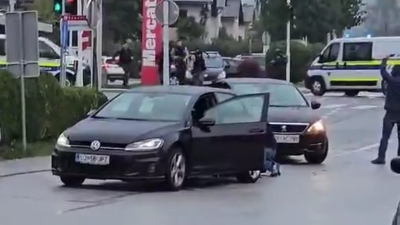 Drama u Sloveniji: Oteo policajcu pištolj, pucao u njega pa pobjegao službenim vozilom