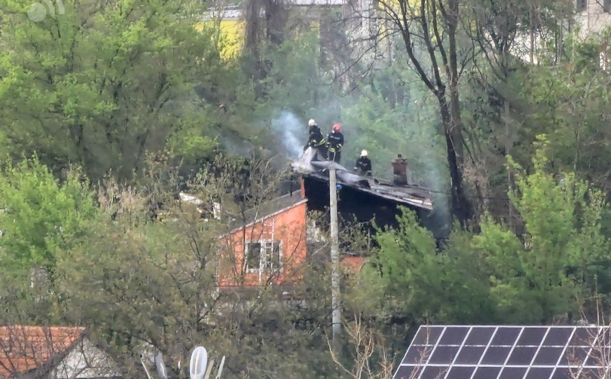 Brzom reakcijom vatrogasaca požar na stambenom objektu u Tuzli stavljen pod kontrolu