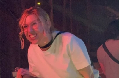 Ovo je kćerka Dine Merlina, nije se godinama pojavljivala: Pjesmu "Đula" posvetio njenim životnim izazovima i uspjesima