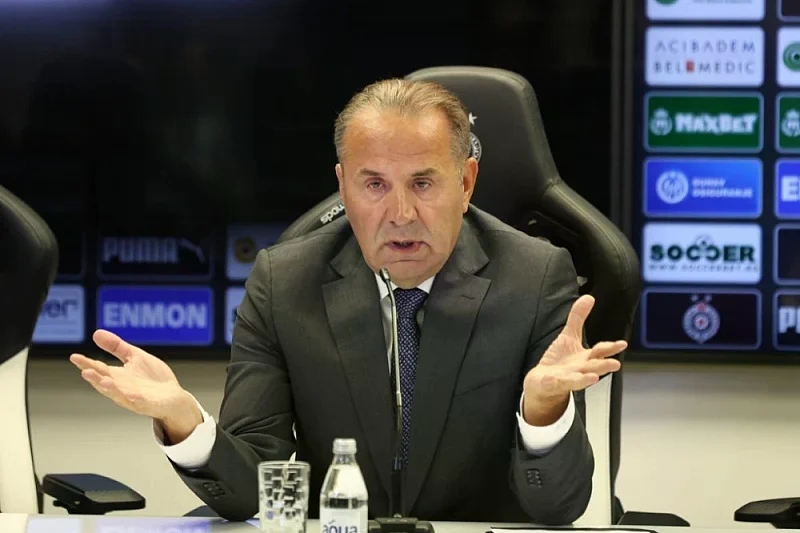 Rasim Ljajić napustio ložu Marakane zbog odavanja počasti presuđenom ratnom zločincu Ratku Mladiću