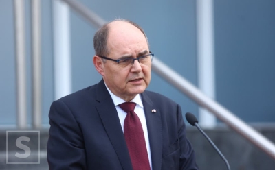 Christian Schmidt: Pitanje državne imovine radije bih prepustio domaćim političarima