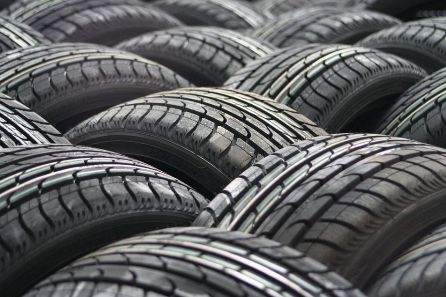 NA POMOLU JE NEOČEKIVANA ODLUKA: Ova vrsta automobilskih guma uskoro bi mogla biti zabranjena...