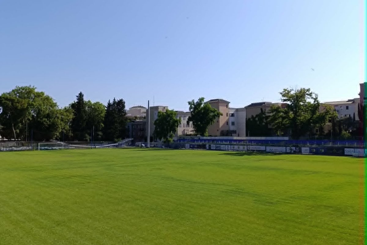 Jadran čuva najneobičniji stadion u Evropi: Fudbalska romantika i pejzaž kojem zavide mnogi