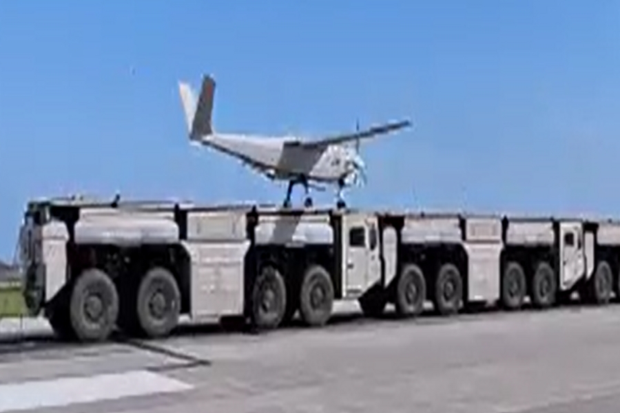 ZASTRAŠUJUĆE ORUŽJE KINE: Modularni katapult na kamionima lansira dronove u sekundi (VIDEO)