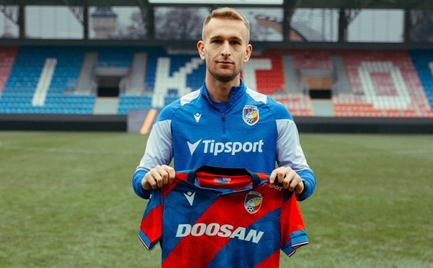 UEFA oduševljena Amarom Memićem: Vanserijski potez protiv Levskog došao do 20 miliona fanova