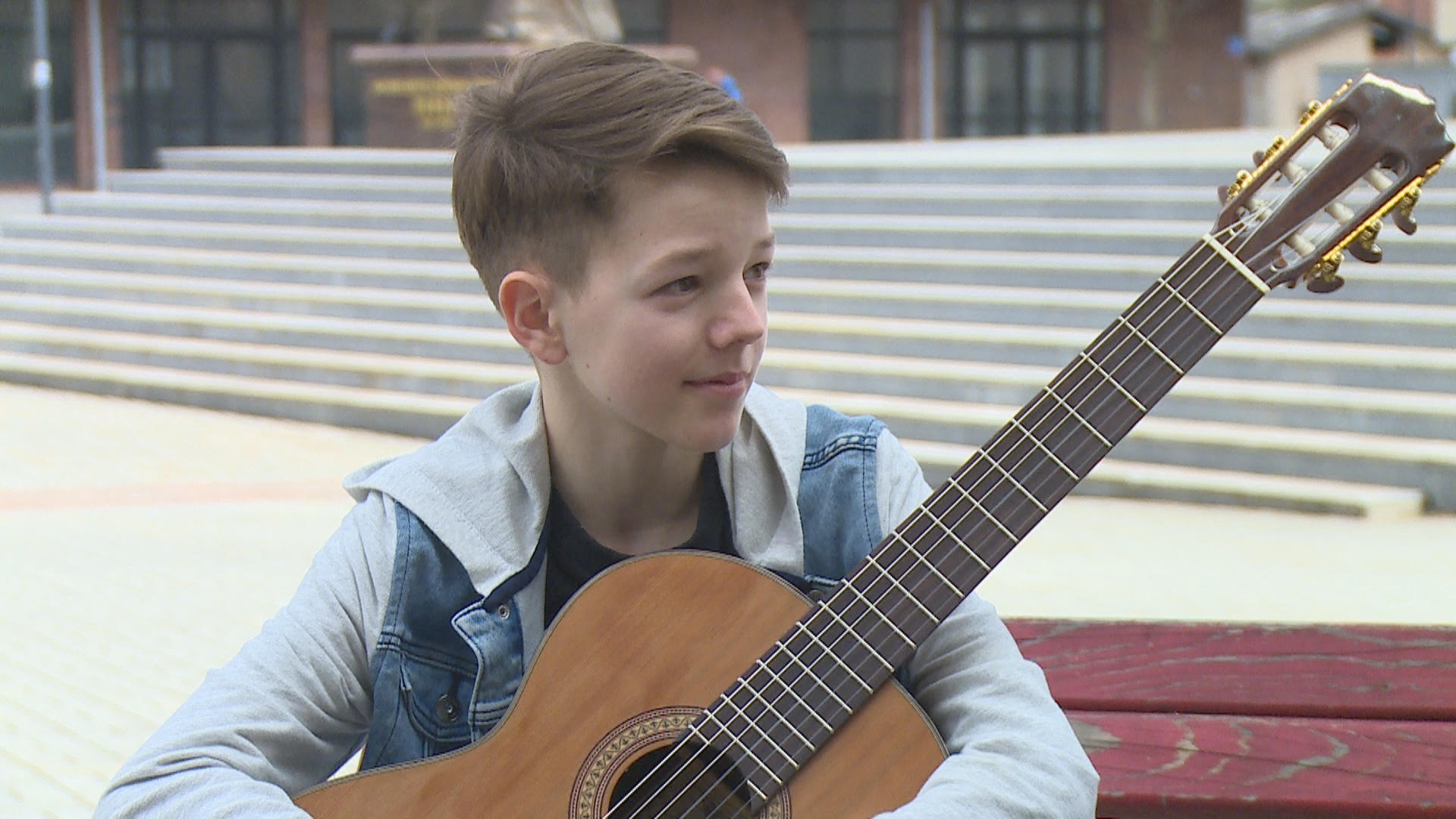 Mladi gitarista Ognjen Mojović niže nagrade na takmičenjima