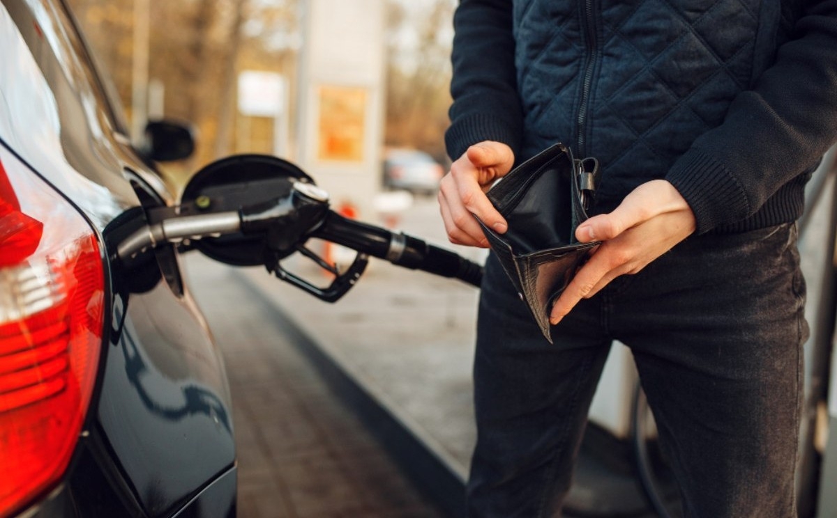 Kako je BiH od tri pristupa izabrala onaj da trošak poskupljenja goriva prebaci na svoje građane