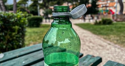 Koristimo ih i mjesecima: Evo koliko zapravo smijete piti vodu iz iste plastične boce