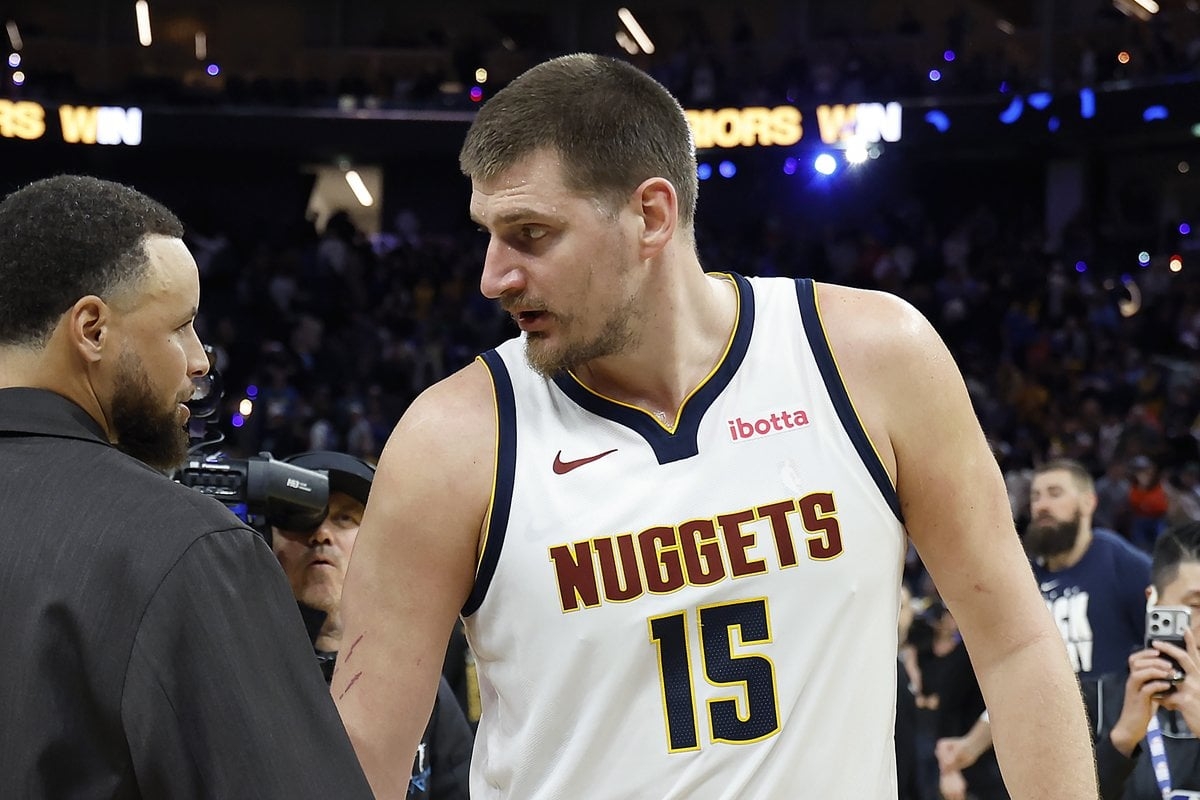 Jokić ispisuje historiju kakvu NBA ne pamti: Ono što je uradio ostavilo je u čudu i velikog Jordana