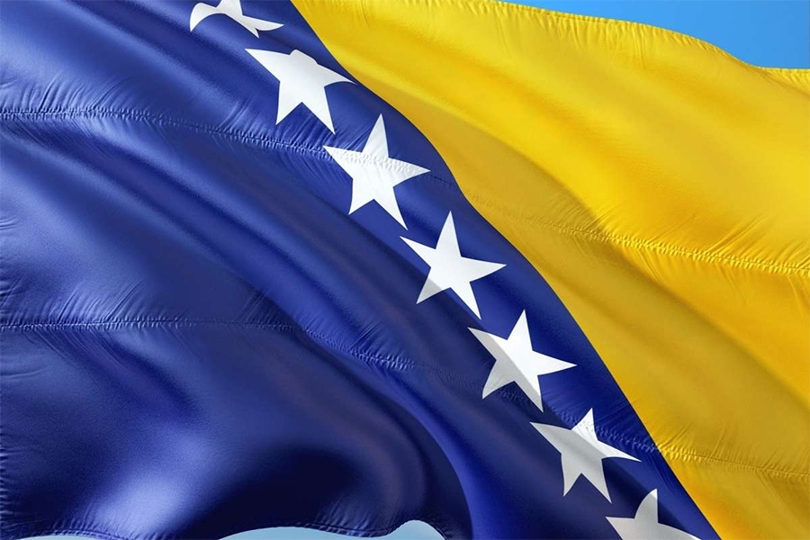 KREĆE U PETAK IZ TUZLE: Pravi se najveća zastava Bosne i Hercegovine, raširit će se po bh. gradovima...