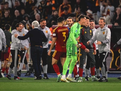 Roma pred 62.000 navijača režirala novi spektakl