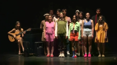 Mladi iz BiH i regiona ponovo na sceni: Juventafest otvoren predstavom "Stub srama"