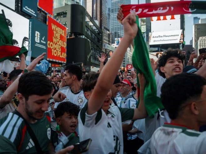 U Njujorku izbila tuča navijača pred utakmicu između Argentine i Alžira (VIDEO)
