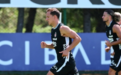 Amir Hadžiahmetović na izlaznim vratima Bešiktaša: Mogao bi se vratiti u bivši klub