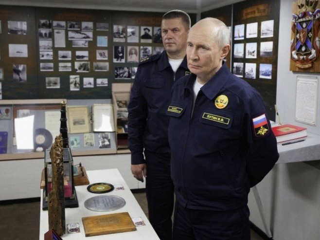 Putin prvi put posjetio Kurilska ostrva