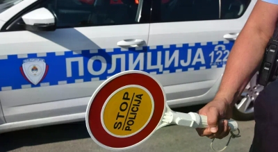 Ударио полицајца аутом након заустављања, па побјегао
