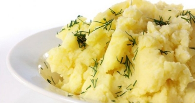 Voda vam samo kvari pire: Evo u čemu ga kuhaju vrhunski kuhari da bi bio savršeno kremast