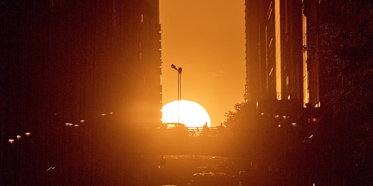 Šta je Manhattanhenge, neobični zalazak sunca koji privlači Njujorčane i turiste