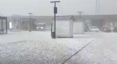 Жестоко невријеме погодило Бихаћ: Уништено више десетина аутомобила