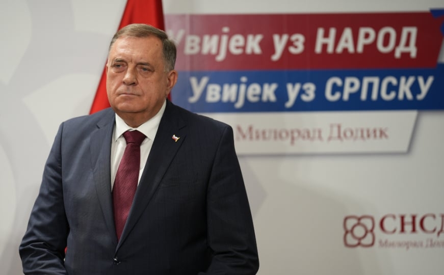 Dragan Bursać: Dodiče, jesu li to u Beogradu smradovi ili studenti, odgovori!