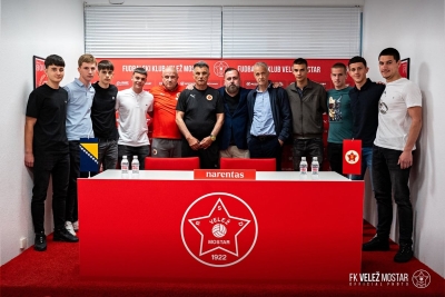 Osam igrača potpisalo ugovor sa Veležom · Zvanično