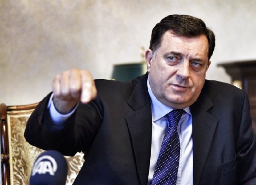 Kako su SDP i Trojka zaustavili Dodikov plan secesije RS-a