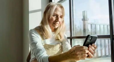 Скроловање по телефону оптерећује тијело више него што мислите