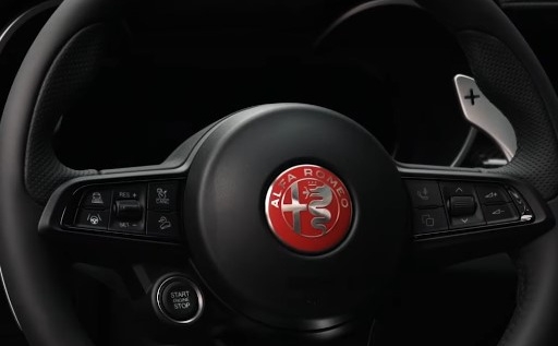 'Crveno srce' dolazi iz Italije: Alfa Romeo sprema automobil koji bi mogao promijeniti sve