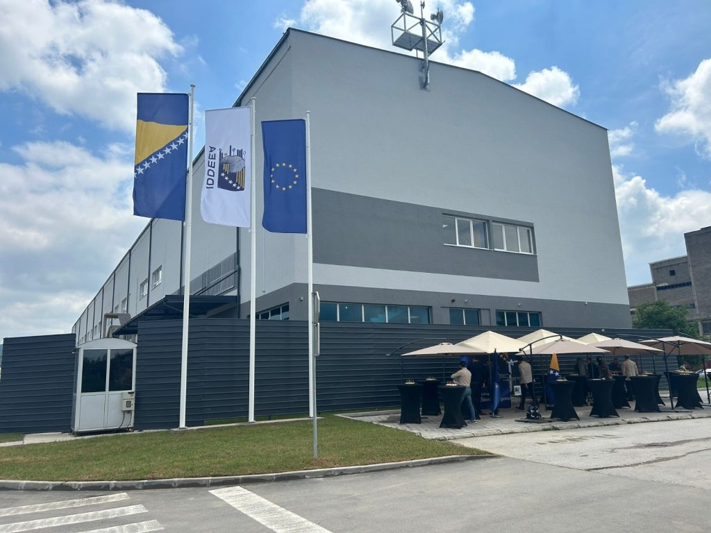 Hitno upozorenje IDDEEA: Građanima stižu lažne poruke