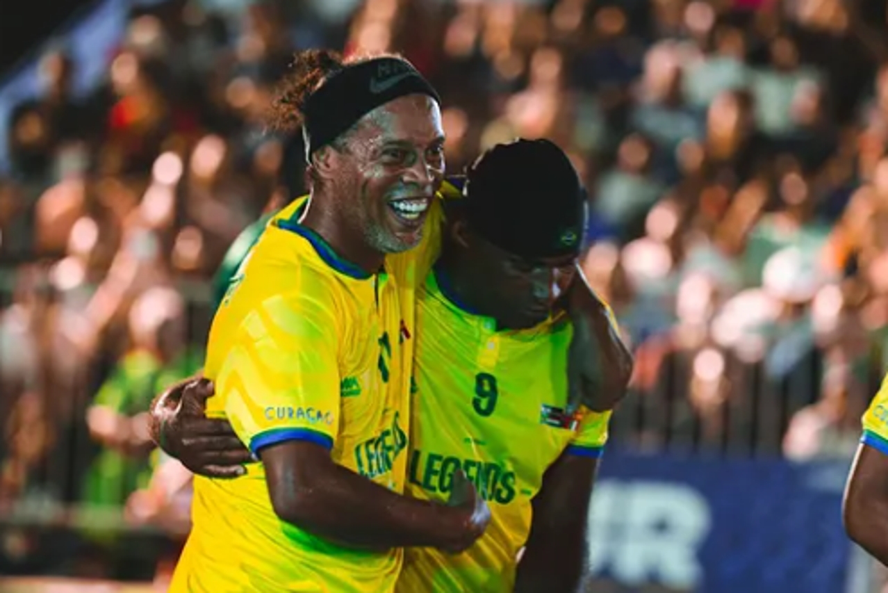 VIDEO Okupile se nogometne ikone: Pogledajte Ronaldinha, Kaku i Adriana ponovo na terenu