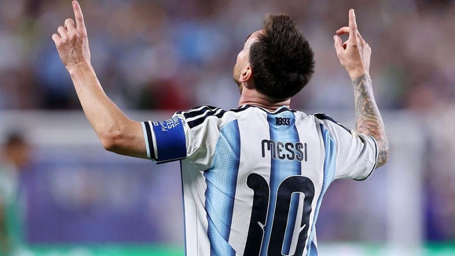 ČUDO KOJE NE PRESTAJE: Lionel Messi srušio četiri Guinnessova rekorda, Argentina slavi novu magiju