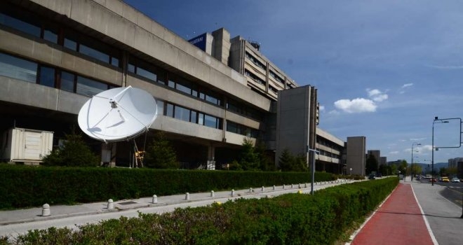 Niko ne želi 'uništenje RTRS-a', pozivamo vas da napokon otpočnemo dijalog... Suština spora je raspodjela RTV takse!