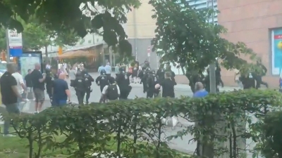 Video / Noć prije finala grad već ključa: Pogledajte sukob navijača Palasa i Rajo Valjekana