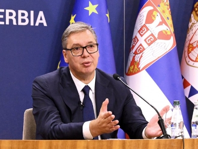 Vučić: Od decembra plate veće za osam odsto, a penzije za 7,5 odsto