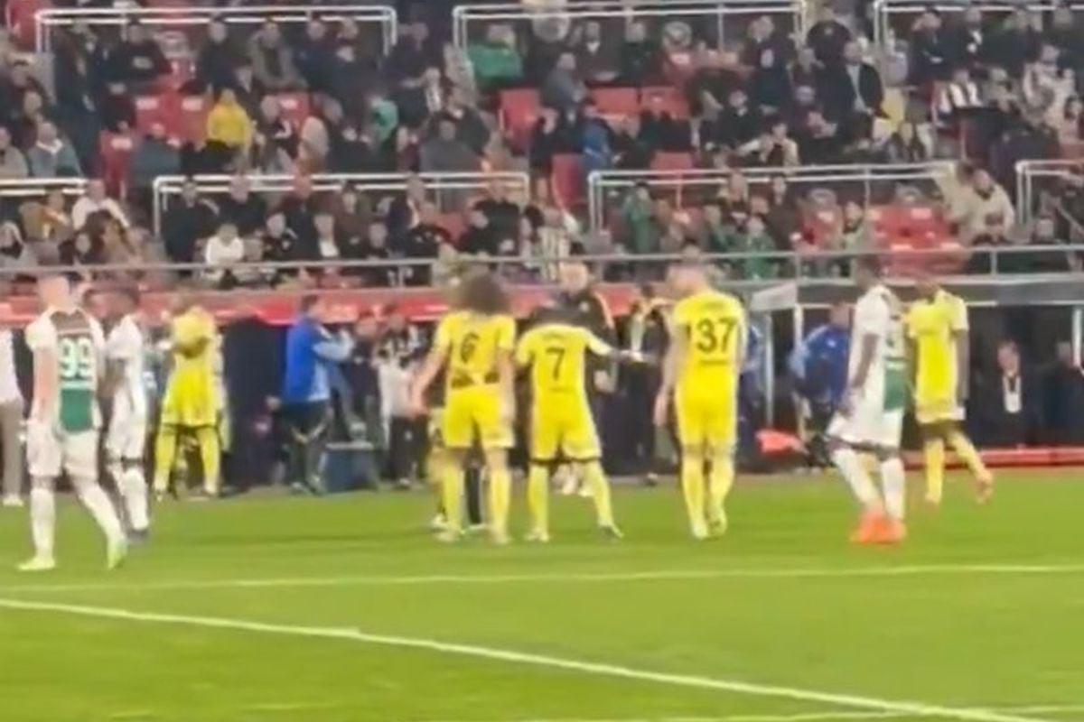 Potpuni raspad sistema u velikanu - Nervozne zvijezde krenule jedan na drugog!