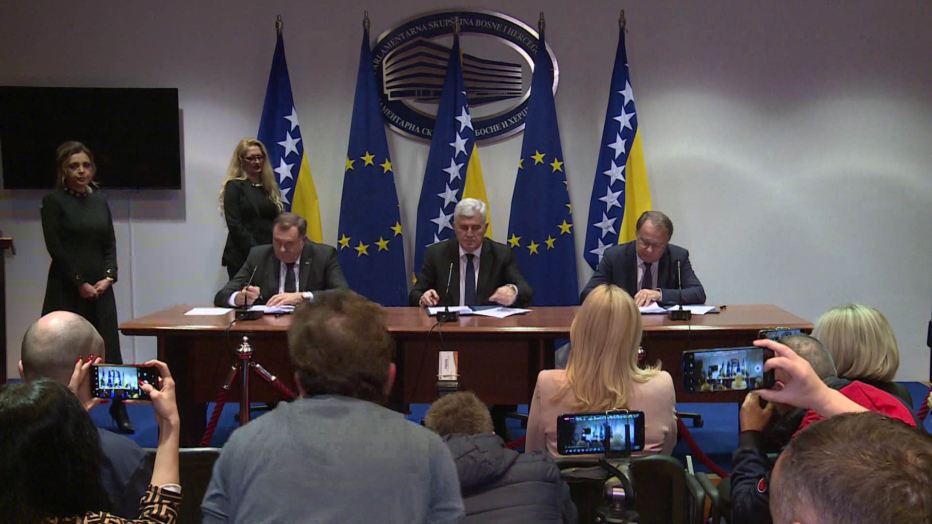 Vladavina SNSD, HDZ, Trojka - godine koje su ,,pojeli skakavci''