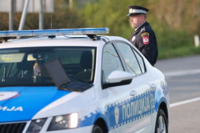 Zastava sa ljiljanima oduzeta, vozač kažnjen u Prijedoru