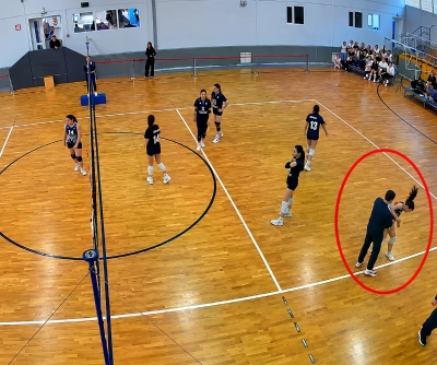 Trener pred kamerama udario maloljetnu odbojkašicu: Snimak izazvao ogorčenje, stigla žestoka kazna