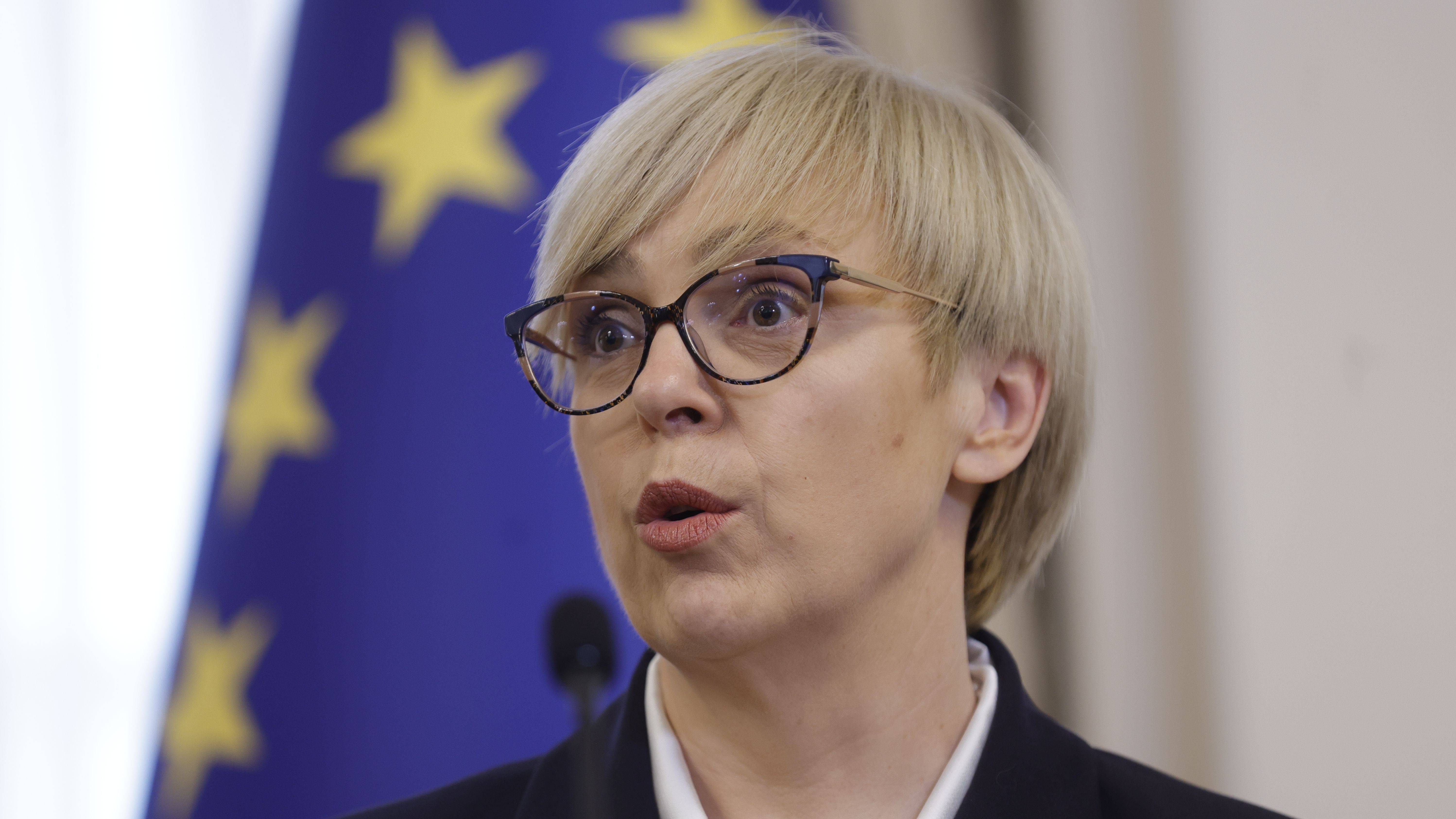 Čudni detalji nesreće: Zašto se skriva ko je bio u kombiju sa predsjednicom Slovenije?