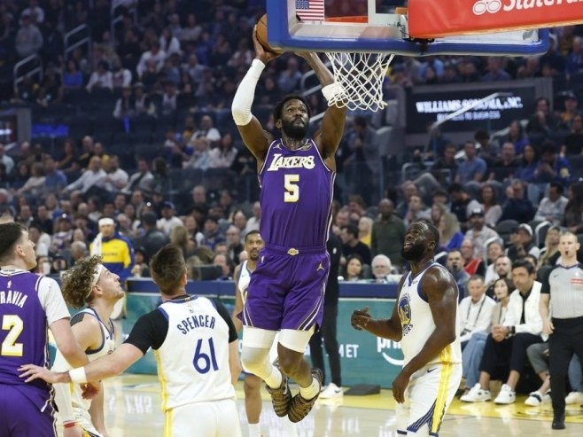 NBA: Hjuston izborio šestu utakmicu, Lejkersi i dalje u prednosti