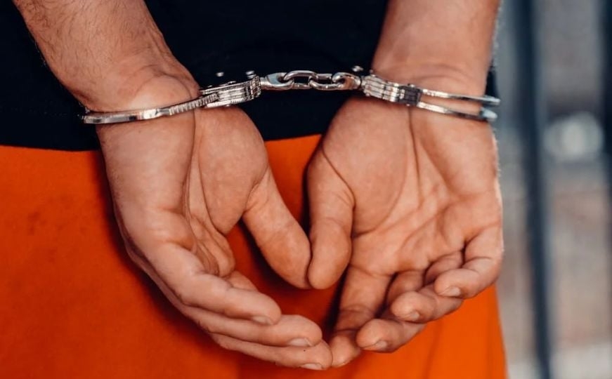 USKOK razbio kriminalnu mrežu: Iz BiH krijumčarili migrante, zaradili stotine hiljada eura