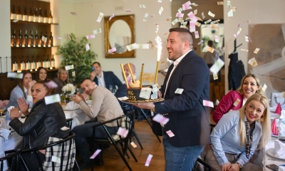 Kad Drinić slavi! „Big Boss“ torta i “pare” na sve strane FOTO