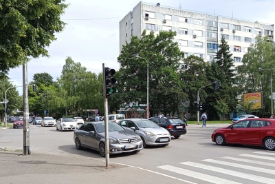 HAOS NA PUTEVIMA ŠIROM BiH Duge kolone, obustave i klizišta, evo gdje vozače čekaju najveći problemi