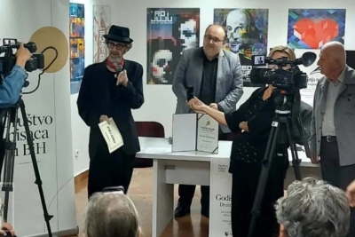 ZA 'MALI ROMAN O TIŠINI': Semezdin Mehmedinović dobitnik prestižne nagrade