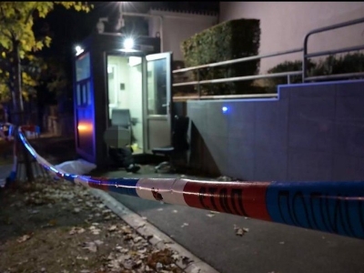 VЈT u Beogradu: Obavljen uviđaj ispred Ambasade Izraela gdje je izvršen napad (FOTO/VIDEO)