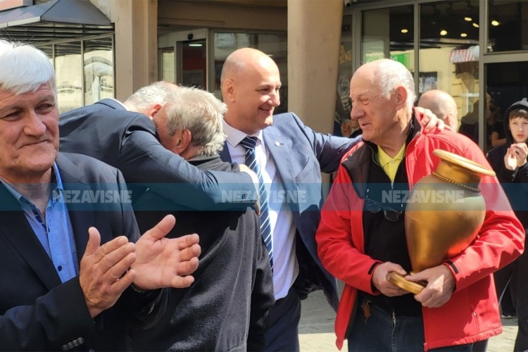 Zlatna genereracija RK Borac obilježila 50 godina od titule Evrope (VIDEO)